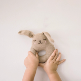 Hochet en laine | Lapin sable