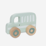 Petites voitures en bois