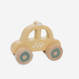 Petites voitures en bois