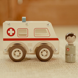 Véhicules 1er âge | Ambulance